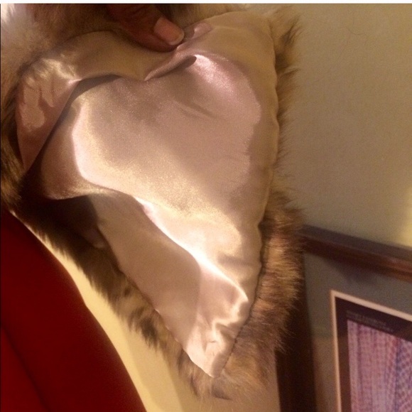 The Limited Fur Sash🔥ONE OF A KIND🔥 - Picture 4 of 4